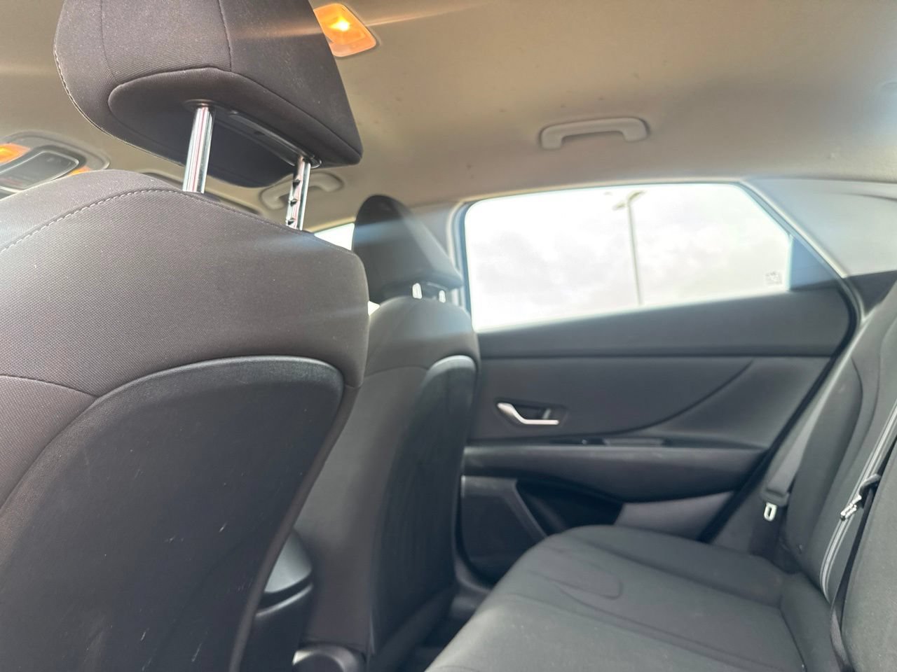 Used 2023 Hyundai Elantra SEL w/ Convenience Package FWD image 32