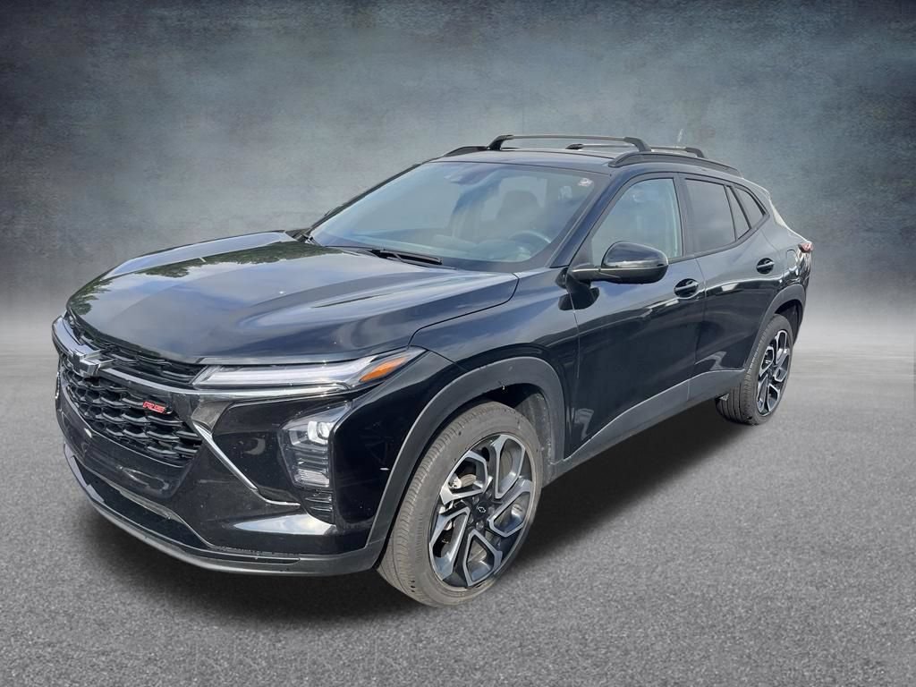 Used 2025 Chevrolet Trax RS w/ Driver Confidence Package FWD image 3