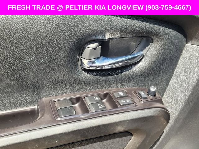 Used 2021 Nissan Titan PRO-4X w/ Pro-4x Convenience Package AWD/4WD image 17