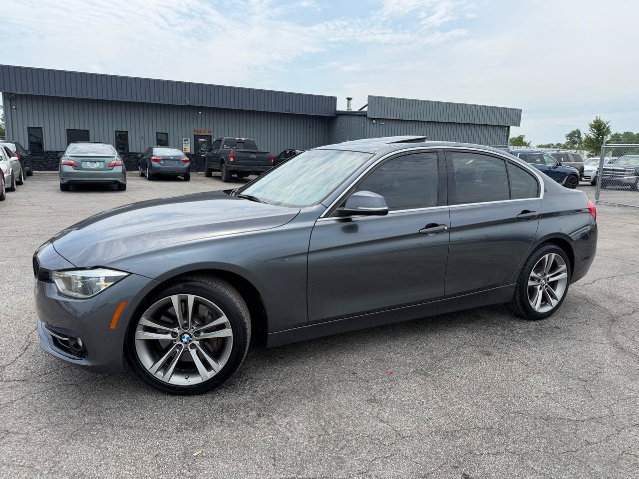 Used 2016 BMW 340i Sedan RWD image 4