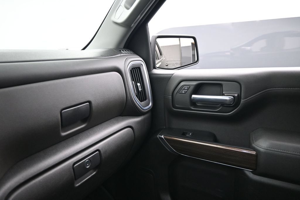 Used 2021 Chevrolet Silverado 1500 LT AWD/4WD image 14