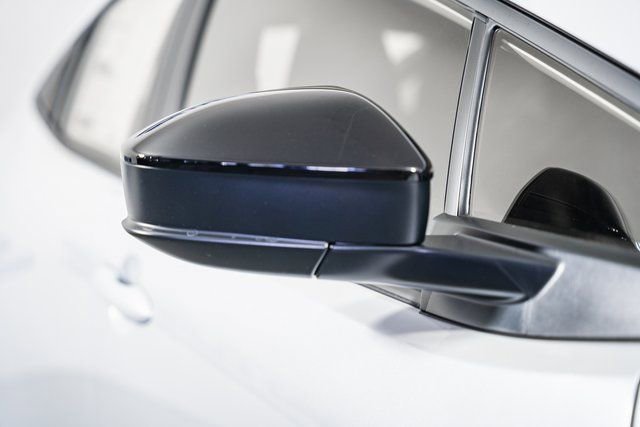 New 2026 Toyota Prius Plug-In Hybrid FWD image 16