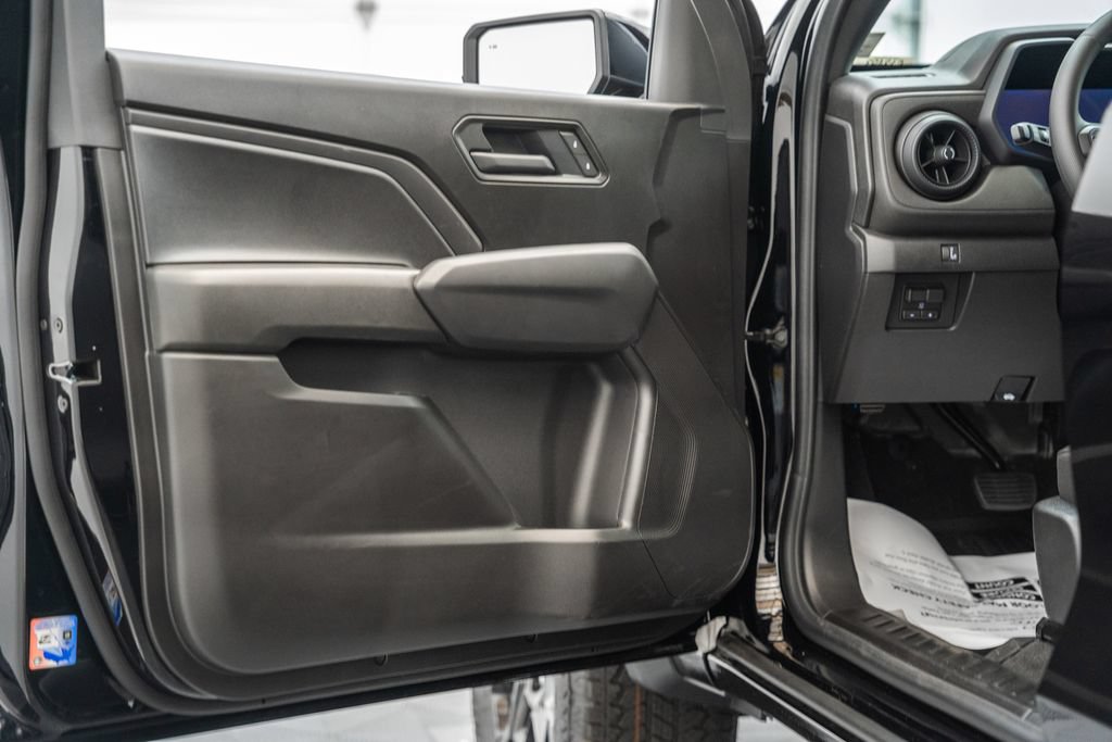 New 2026 Chevrolet Colorado Trail Boss AWD/4WD image 37