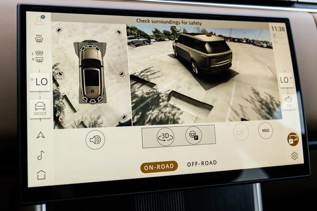 New 2026 Land Rover Range Rover Long Wheelbase Autobiography AWD/4WD image 27