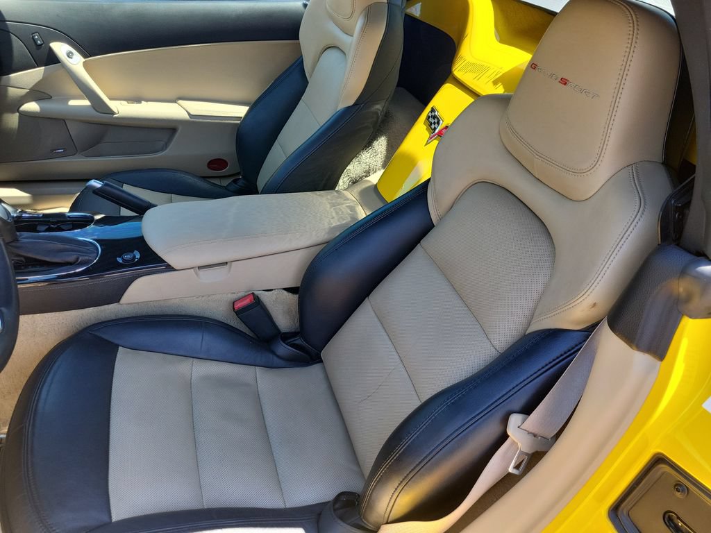 Used 2013 Chevrolet Corvette Grand Sport w/ 3LT Preferred Equipment Group RWD image 15