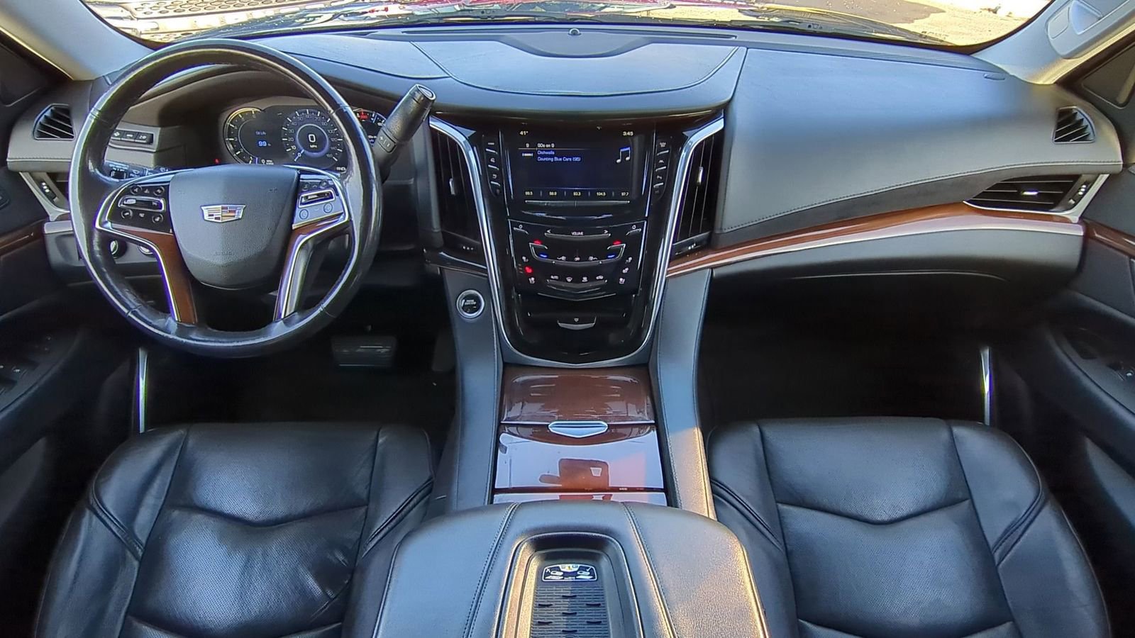 Used 2020 Cadillac Escalade Premium Luxury w/ Escalade Sport Edition image 13