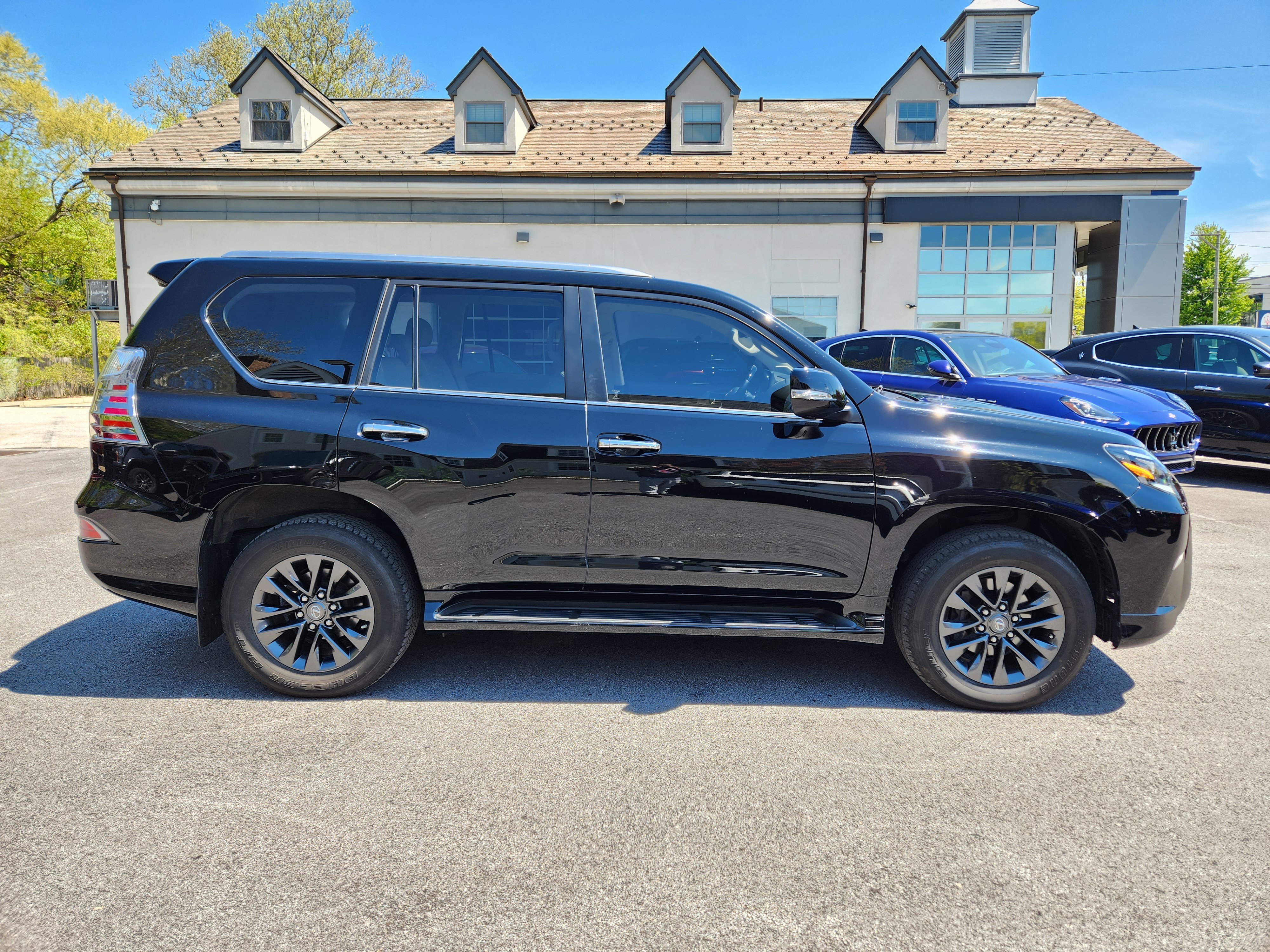 Used 2023 Lexus GX 460 Premium w/ Premium Package AWD/4WD image 6