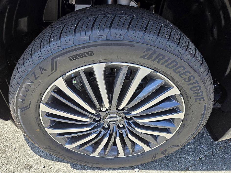 New 2025 Nissan Armada Platinum Reserve image 20