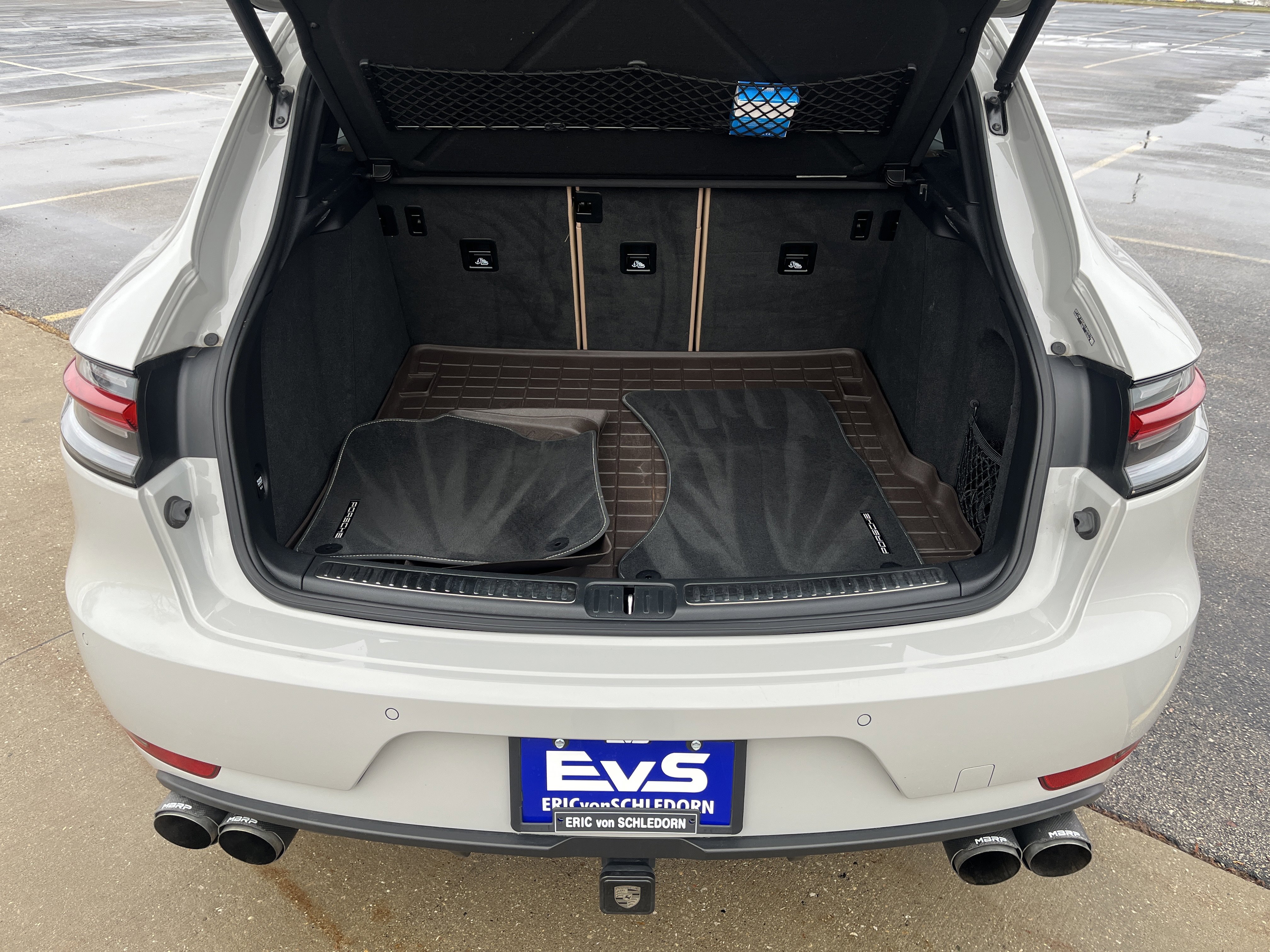 Used 2020 Porsche Macan Turbo image 19