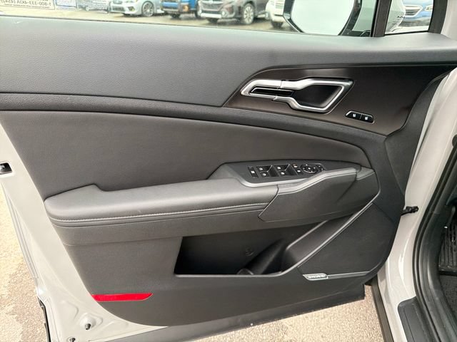 New 2026 Kia Sportage SX FWD image 17