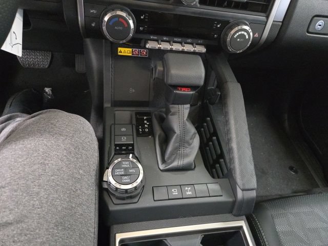 New 2026 Toyota 4Runner TRD Off-Road Premium AWD/4WD image 28