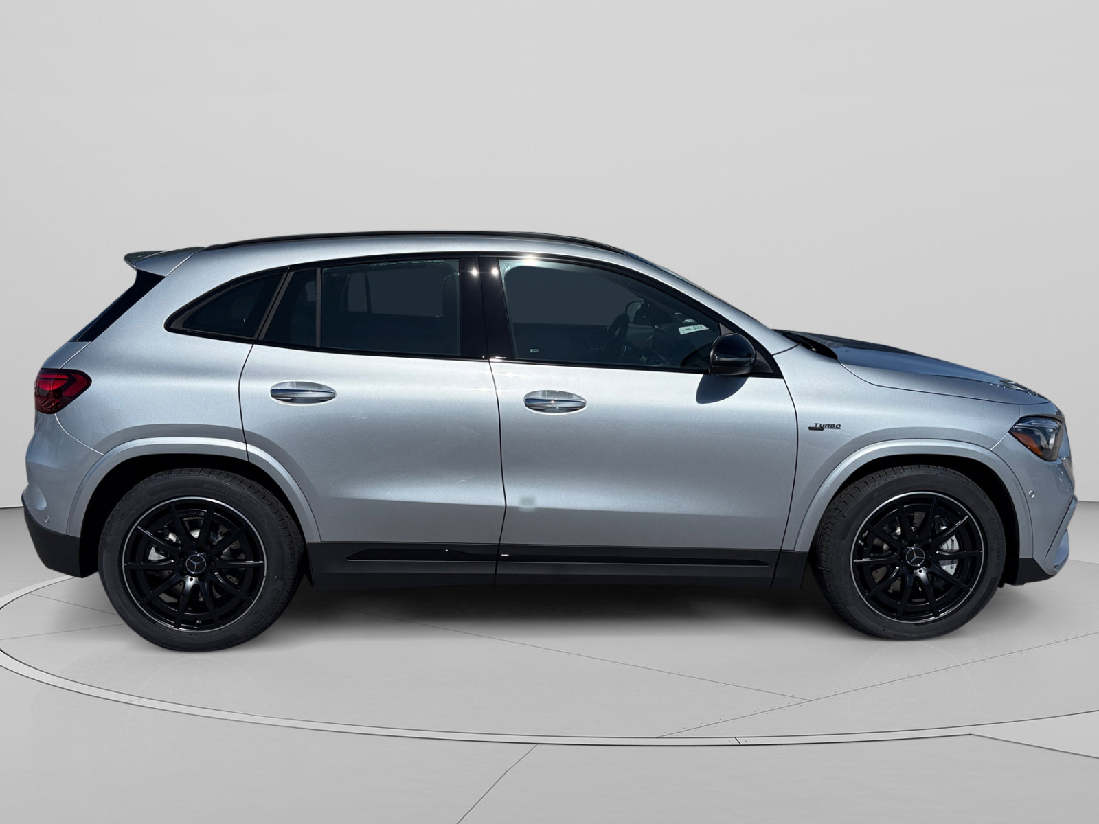 New 2026 Mercedes-Benz GLA 35 AMG 4MATIC image 6