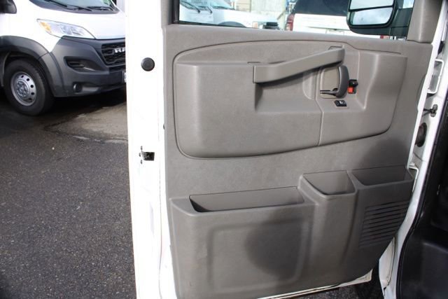 Used 2021 Chevrolet Express 3500 w/ Power Convenience Package image 12