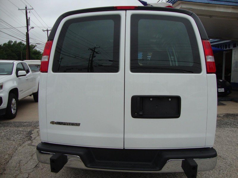 Used 2025 Chevrolet Express 2500 w/ Driver Convenience Package RWD image 8
