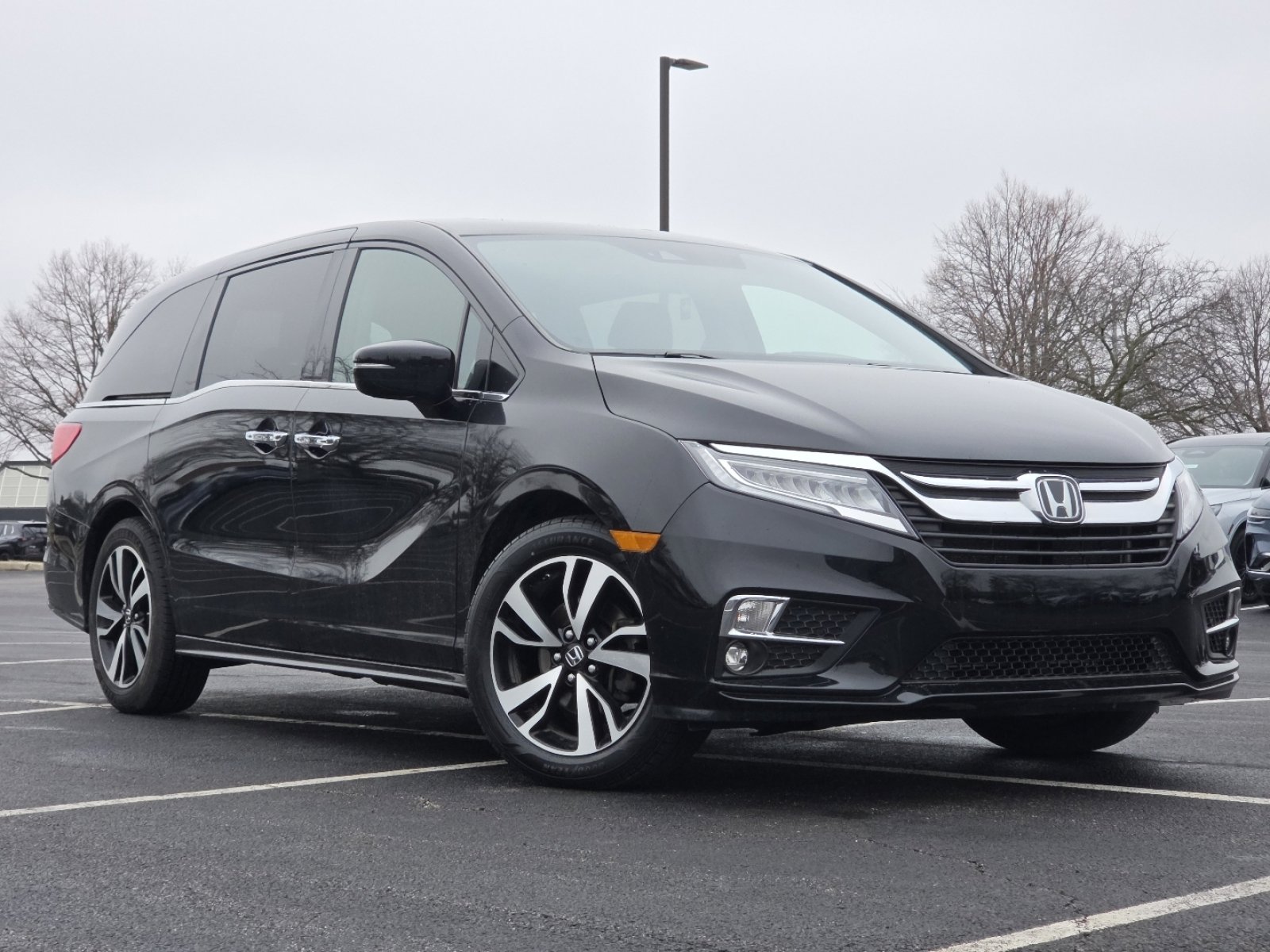 Used 2018 Honda Odyssey Elite image 2