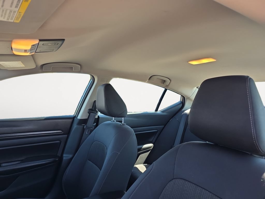 Used 2025 Nissan Altima 2.5 SV AWD/4WD image 15