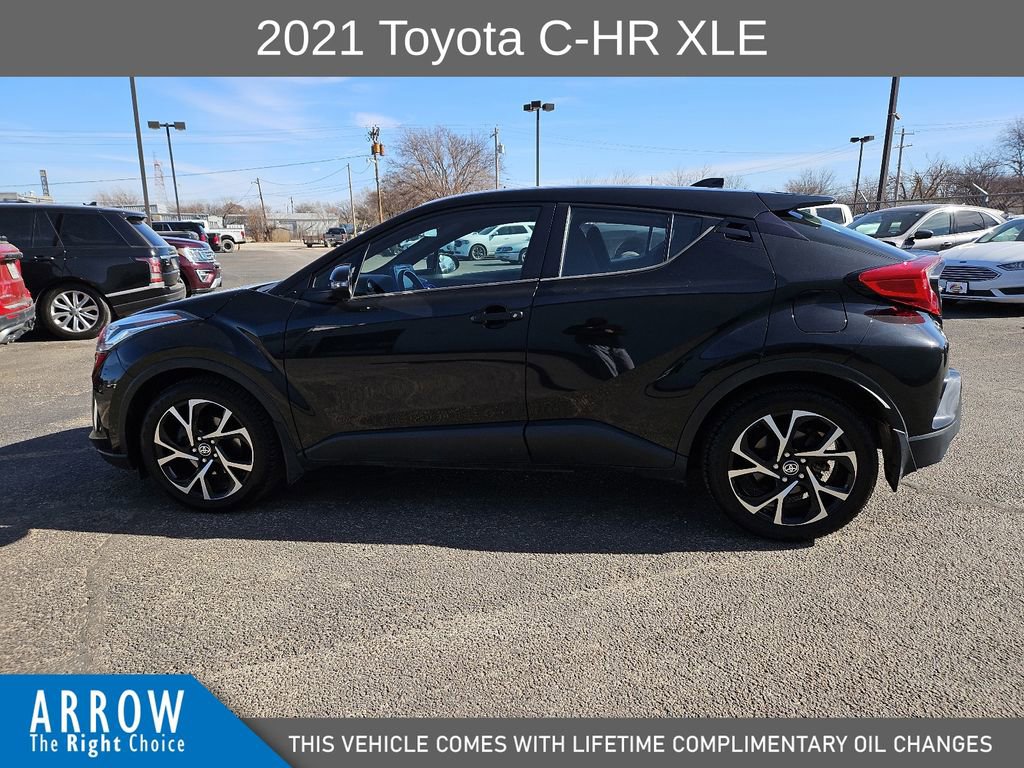 Used 2021 Toyota C-HR XLE image 7