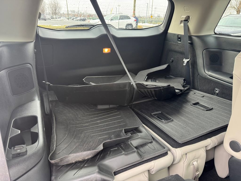 Used 2022 Nissan Pathfinder Platinum w/ Cargo Package image 23