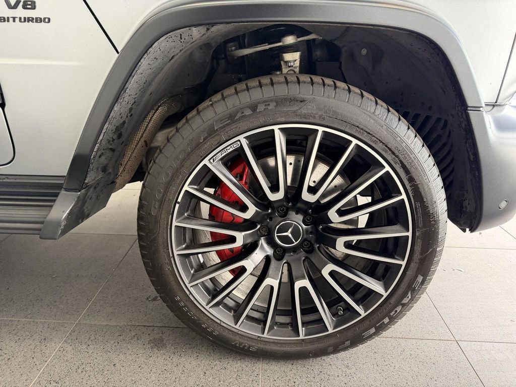 Used 2025 Mercedes-Benz G 63 AMG 4MATIC image 13