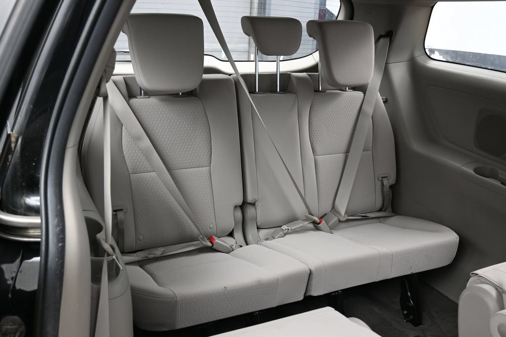 Used 2018 Kia Sedona L FWD image 31