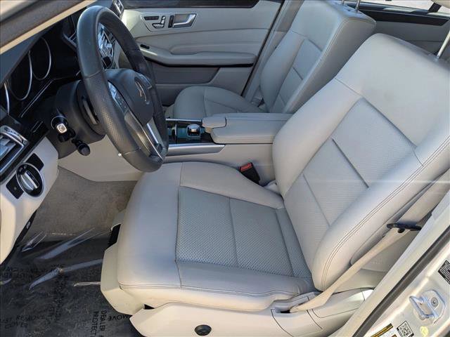 Used 2014 Mercedes-Benz E 350 4MATIC Sedan image 16
