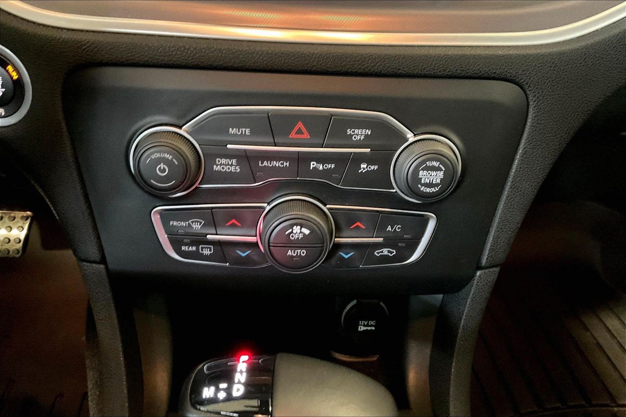 Certified 2022 Dodge Charger Scat Pack w/ Navigation & Travel Group RWD image 19
