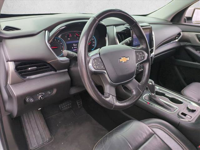 Used 2020 Chevrolet Traverse LT w/ Driver Confidence II Package image 9