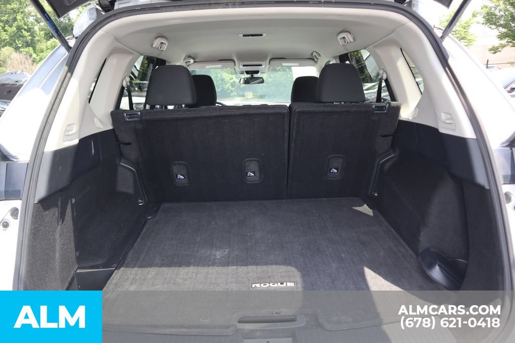 Used 2024 Nissan Rogue S FWD image 21