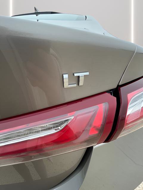 Used 2022 Chevrolet Malibu LT image 24