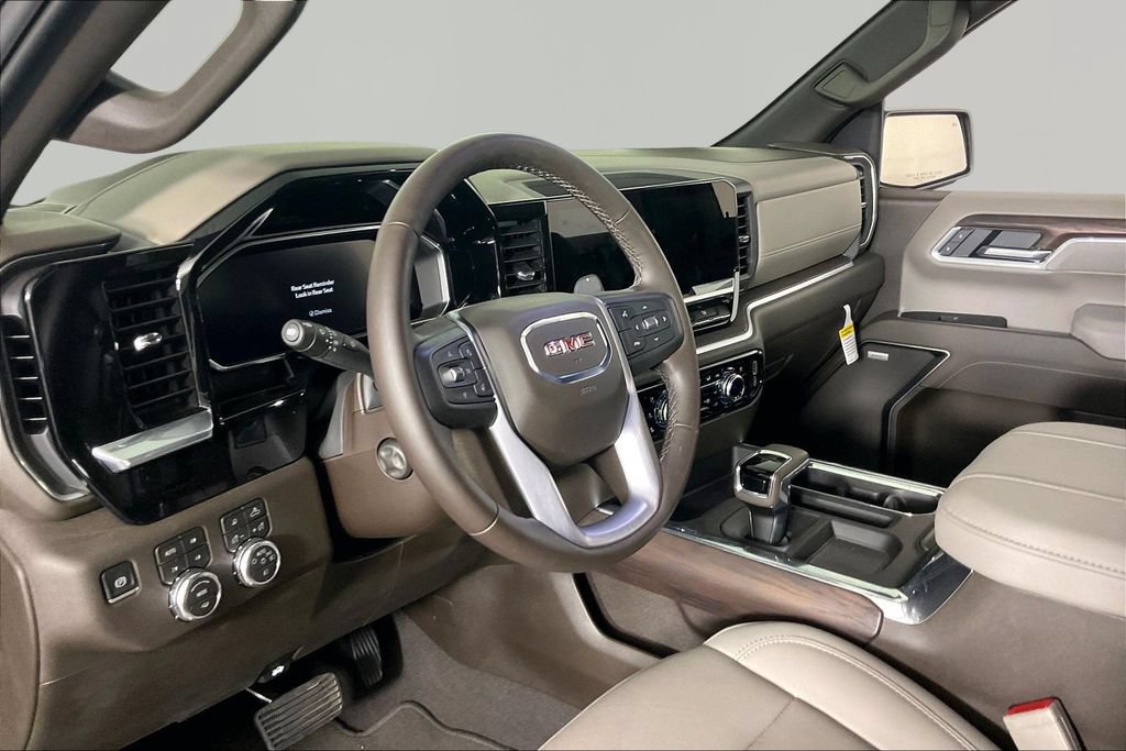 Used 2026 GMC Sierra 1500 SLT w/ SLT Premium Plus Package AWD/4WD image 15