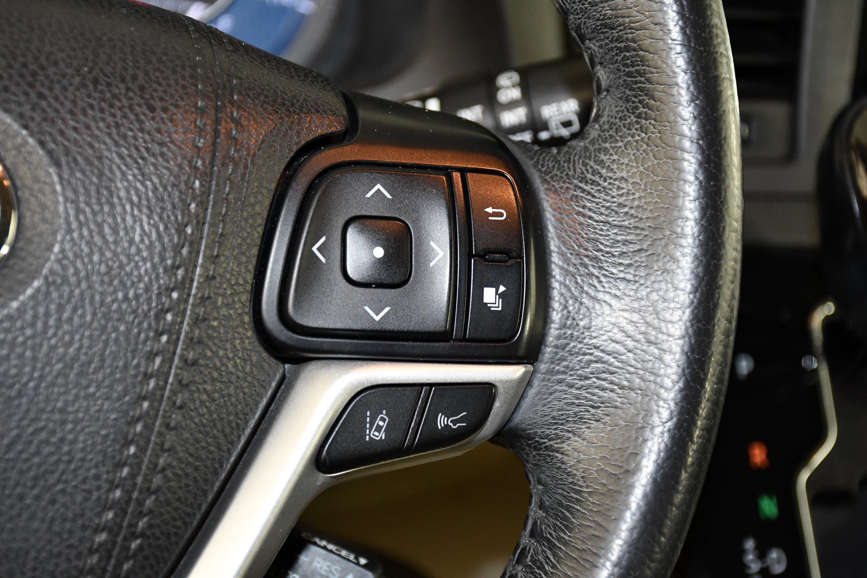 Used 2018 Toyota Sienna XLE FWD image 21