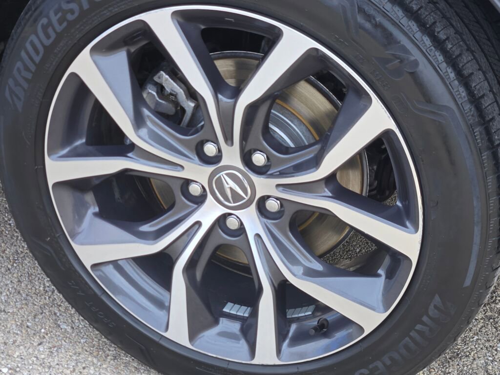 Used 2023 Acura MDX FWD w/ Technology Package image 17
