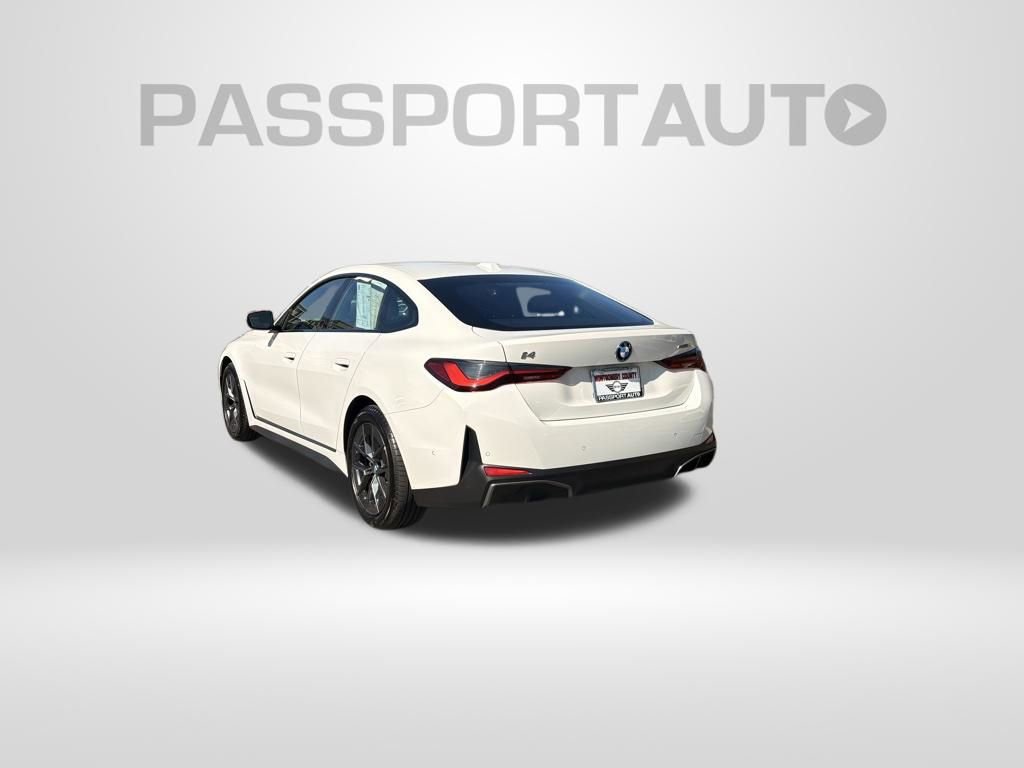 Used 2023 BMW i4 eDrive35 w/ Premium Package image 9