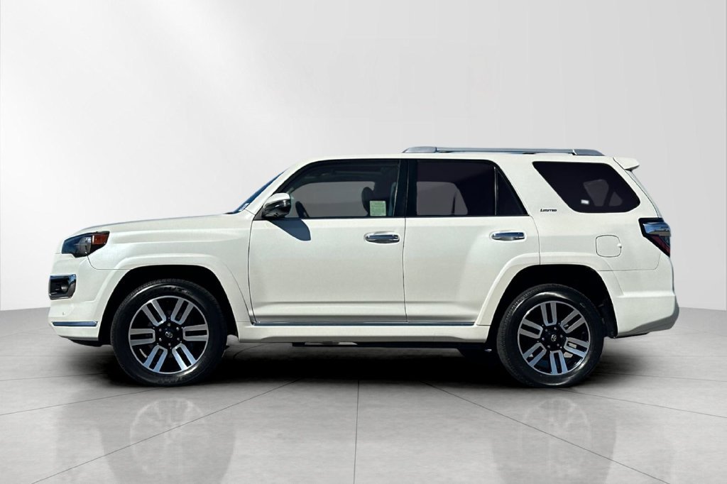 Used 2023 Toyota 4Runner Limited AWD/4WD image 3