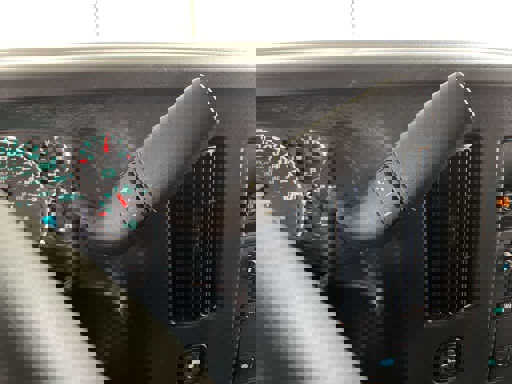 Used 2017 Chevrolet Express 2500 LT w/ LT Preferred Equipment Group image 22