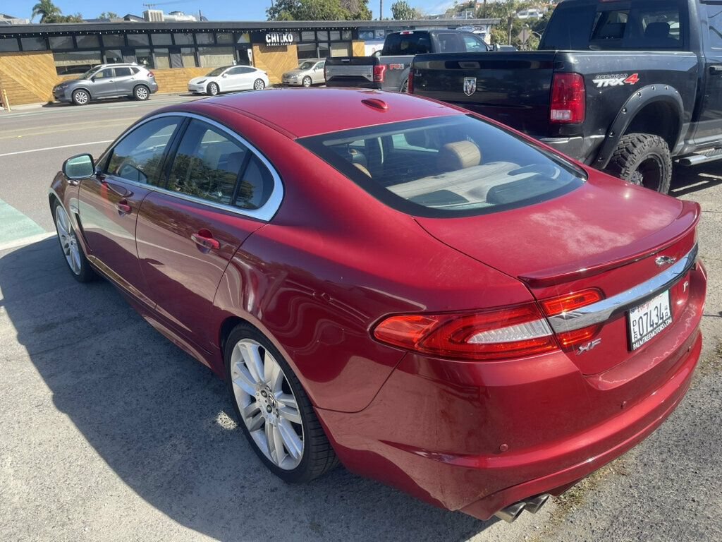 Used 2012 Jaguar XF R RWD image 4