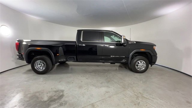Used 2023 GMC Sierra 3500 Denali image 9