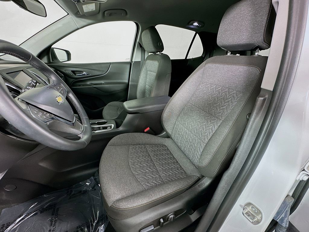 Used 2024 Chevrolet Equinox LT image 28