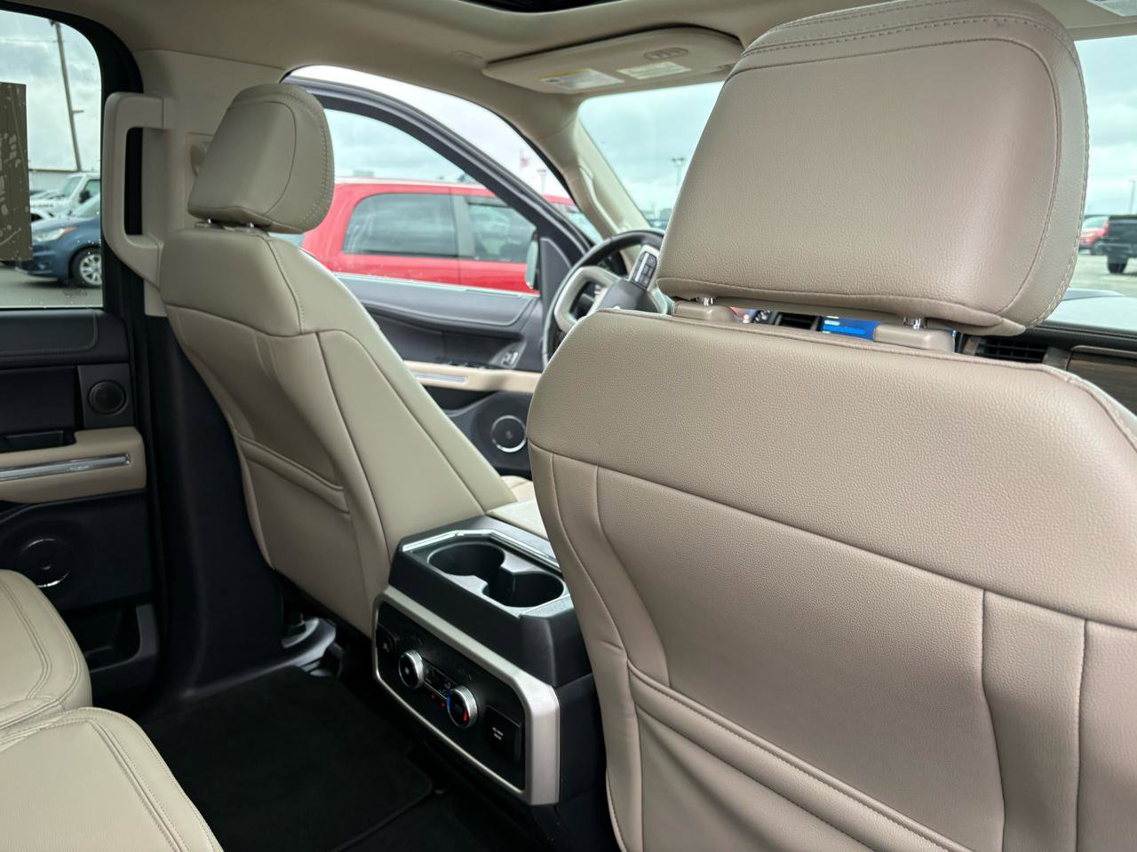 Certified 2024 Ford Expedition Limited image 53