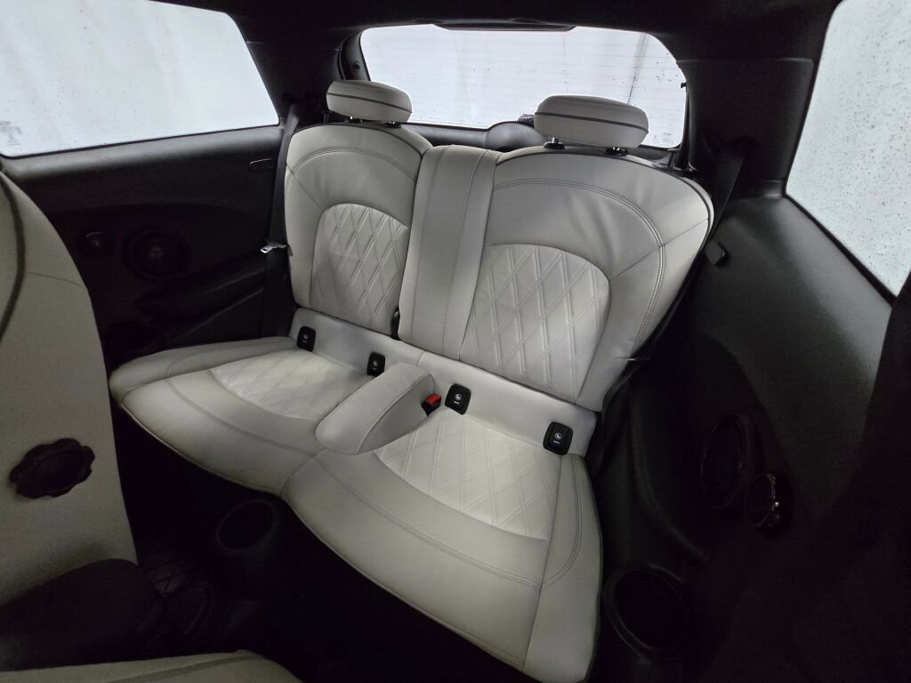 Used 2023 MINI Cooper SE image 19