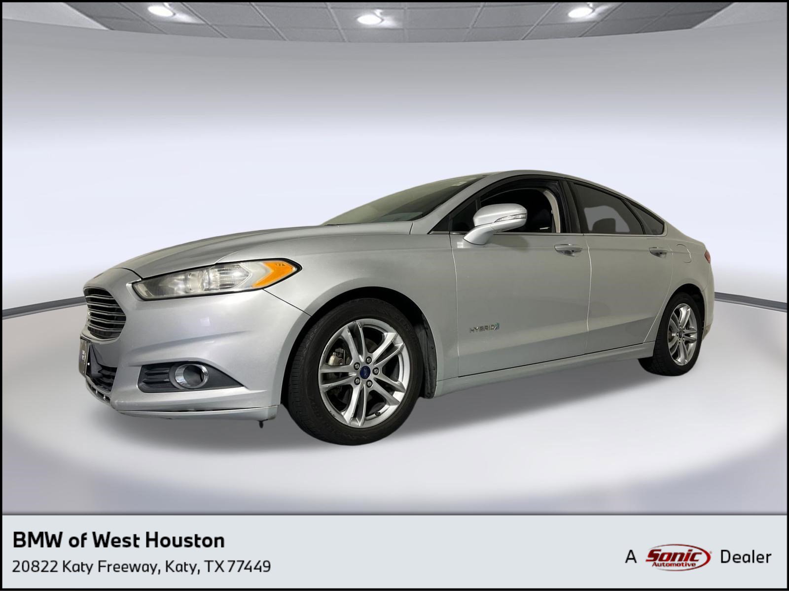 Used 2016 Ford Fusion SE image 1
