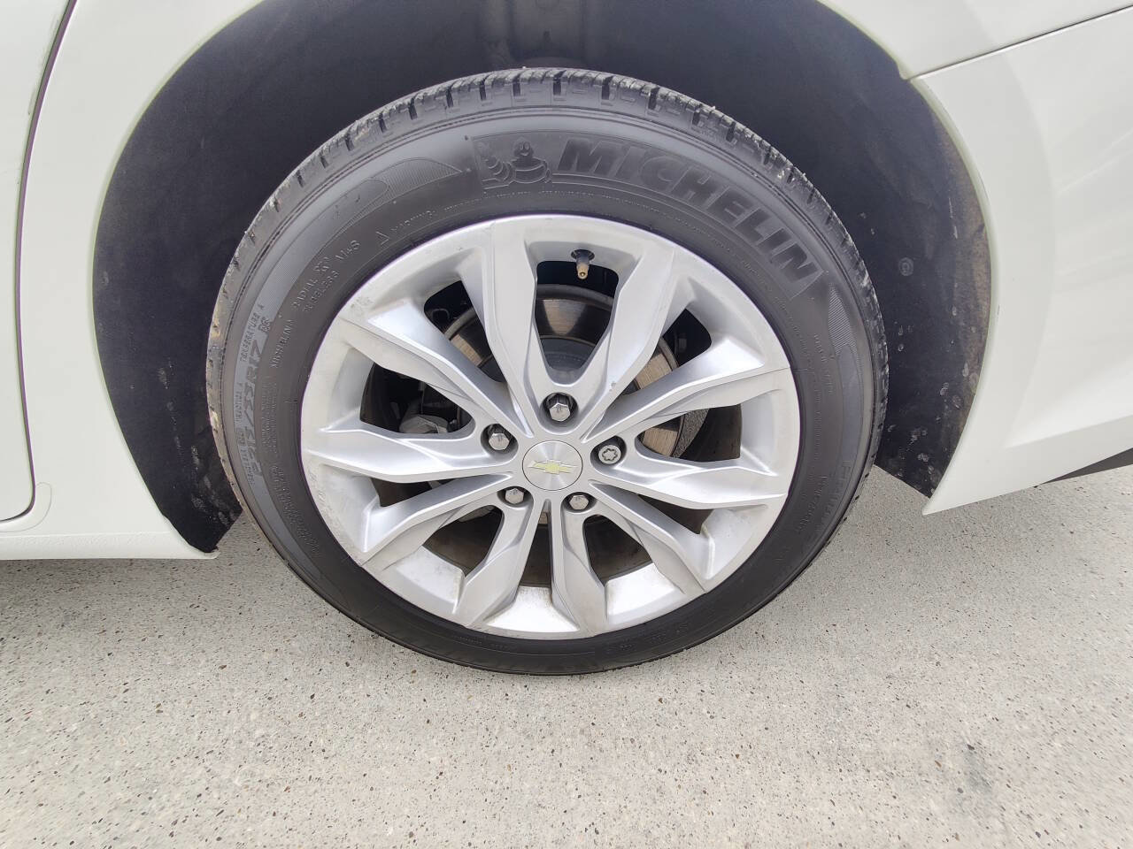 Used 2020 Chevrolet Malibu LT image 18