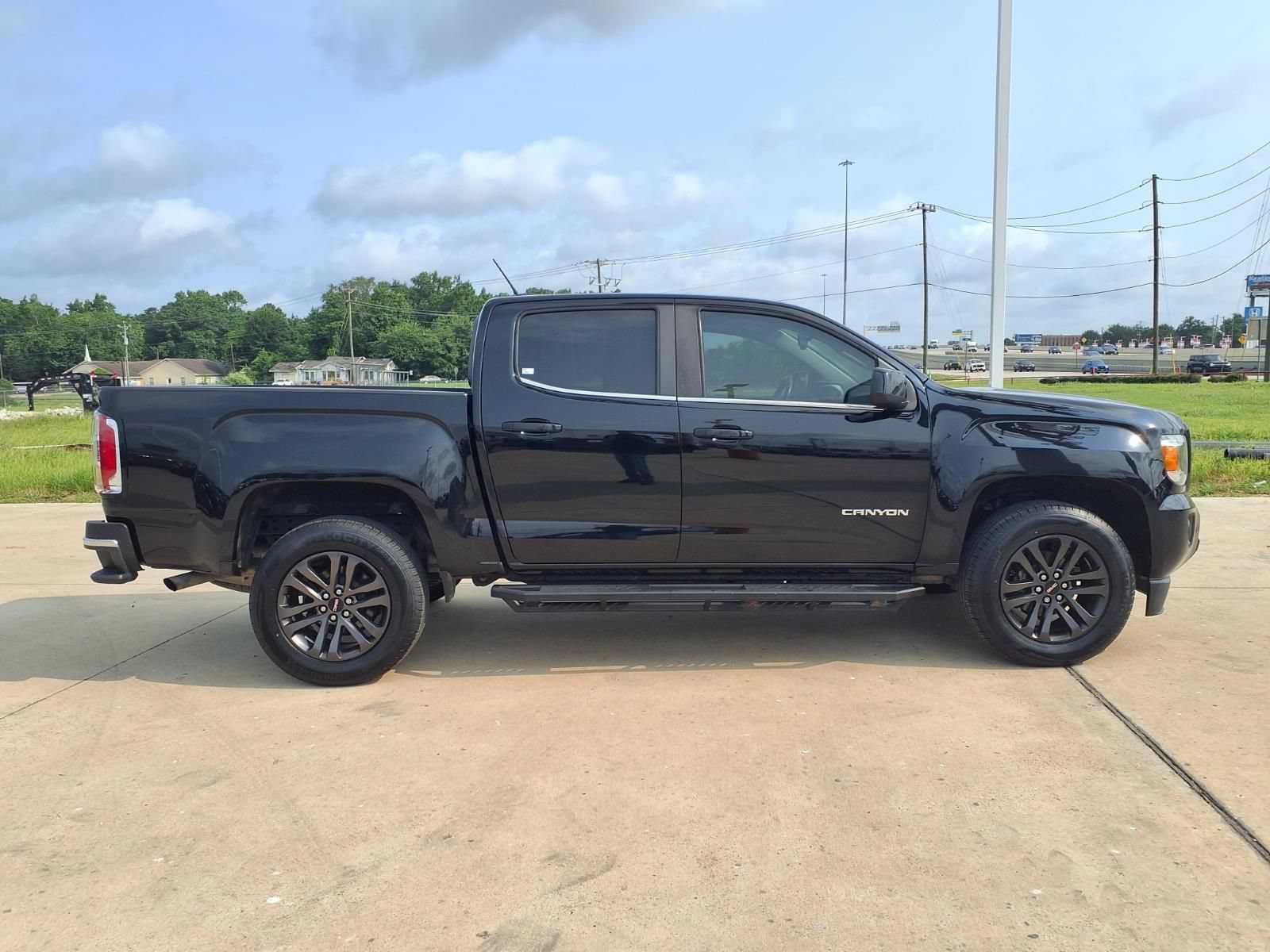 Used 2019 GMC Canyon SLE w/ Elevation Edition RWD image 5