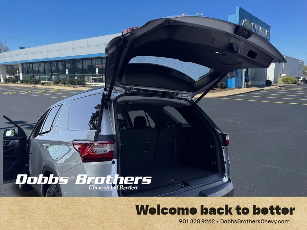 Used 2021 Chevrolet Traverse LT FWD image 37