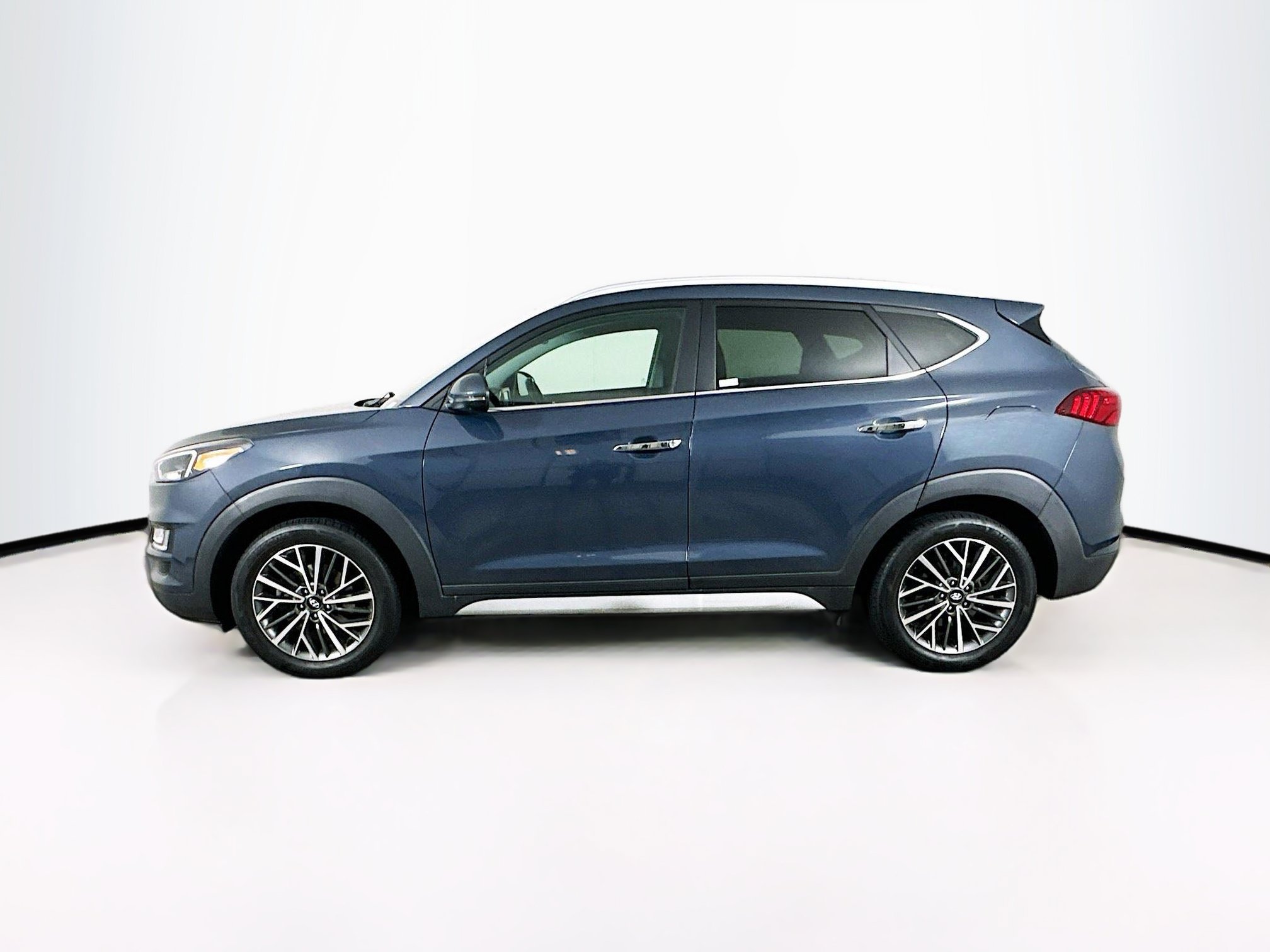 Used 2021 Hyundai Tucson Limited w/ Cargo Package AWD/4WD image 4