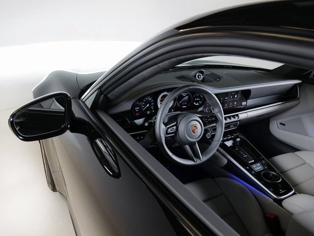 Certified 2025 Porsche 911 Turbo S AWD/4WD image 19