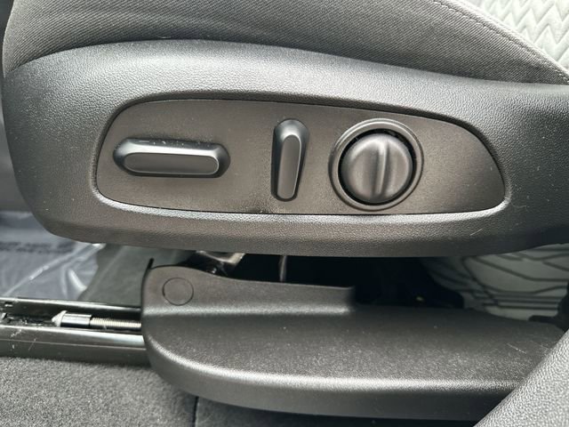 Used 2024 Chevrolet Equinox LS w/ LS Convenience Package FWD image 16