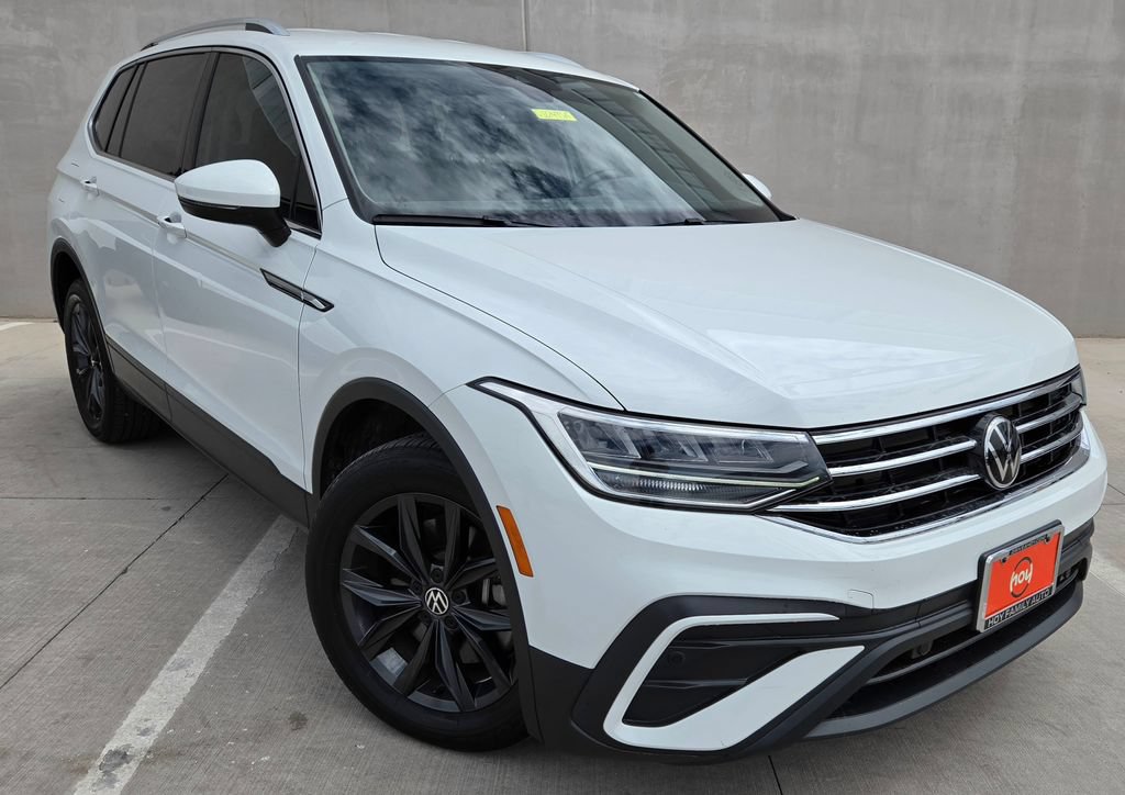 Used 2024 Volkswagen Tiguan SE