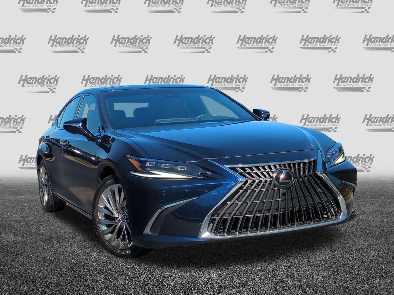 Used 2023 Lexus ES 350 Ultra Luxury w/ Accessory Package (Z2) FWD image 2