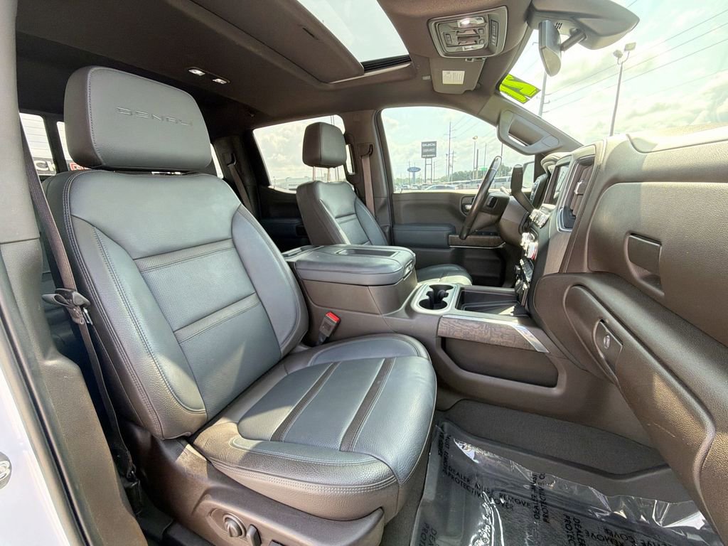Used 2021 GMC Sierra 1500 Denali w/ Denali Premium Package AWD/4WD image 12